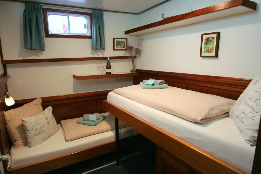 אמסטרדם Hotelboat Fiep מראה חיצוני תמונה